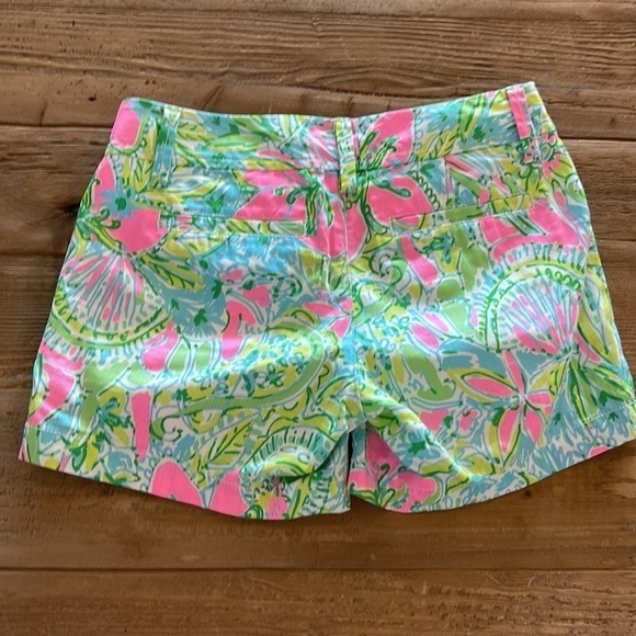 Lilly Pulitzer Callahan Short Size 00 - Picture 2 of 6